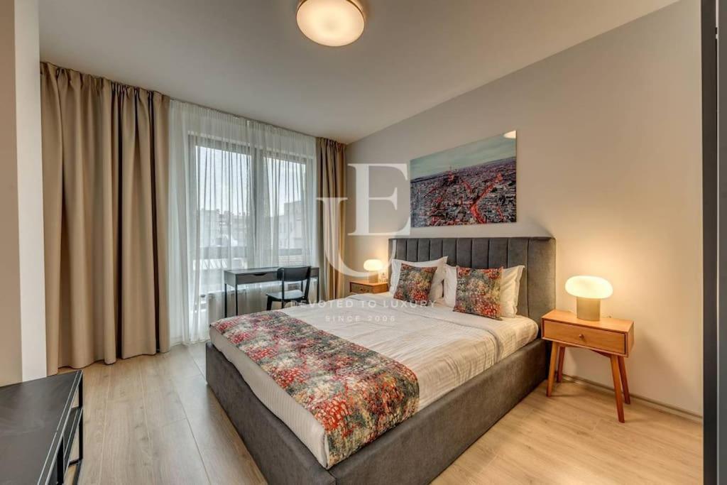 New York: A Spacious Modern Apartment With Parking Σόφια Εξωτερικό φωτογραφία
