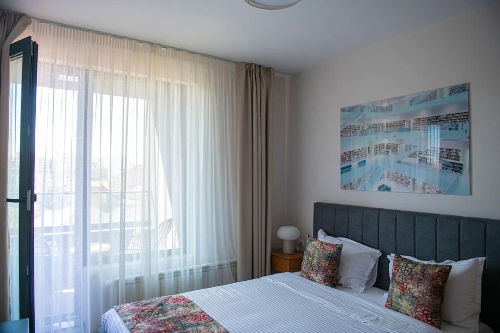 New York: A Spacious Modern Apartment With Parking Σόφια Εξωτερικό φωτογραφία